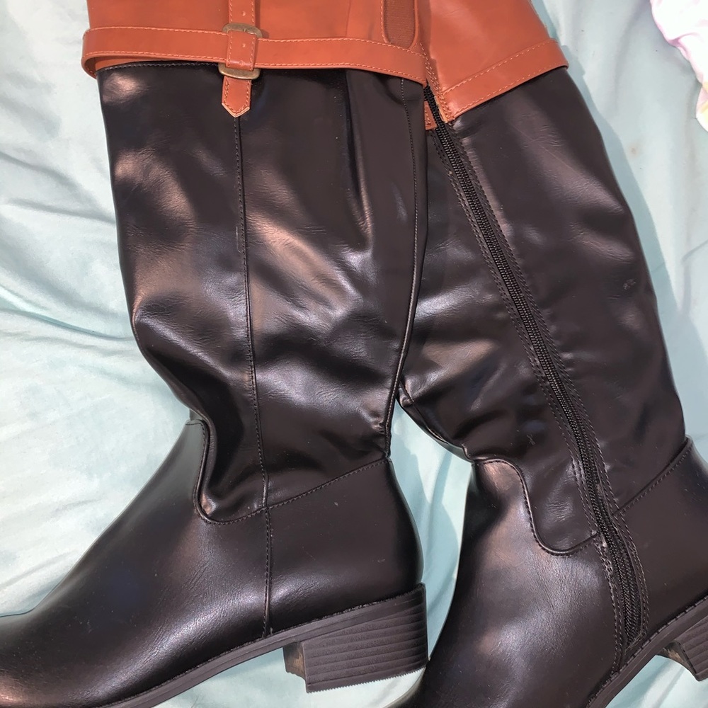 WOMENS BOOTS OBO !!!